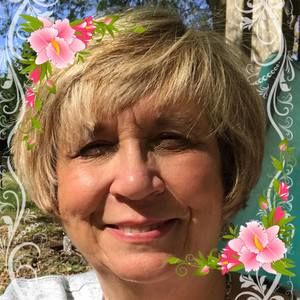 Meet your Posher, Debbie